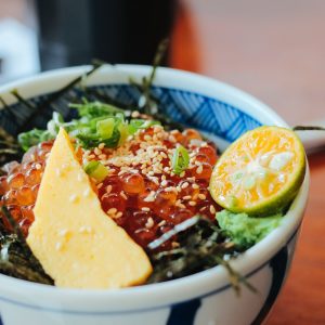 Create your maki or donburi
